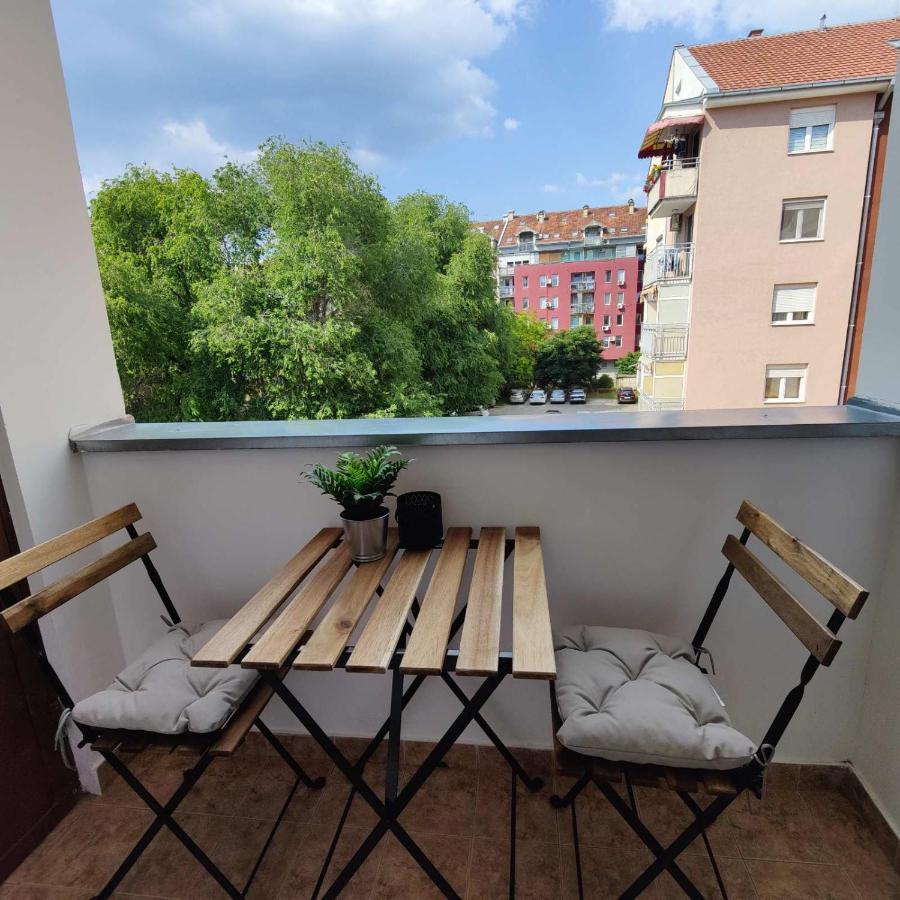 Wicker Park Apartment Нови-Сад Экстерьер фото