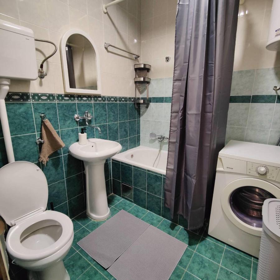 Wicker Park Apartment Нови-Сад Экстерьер фото
